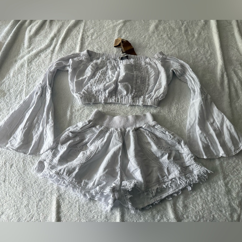New Natural Cotton Lola Flare Off Shoulder Top High Waisted Shorts White Outfit